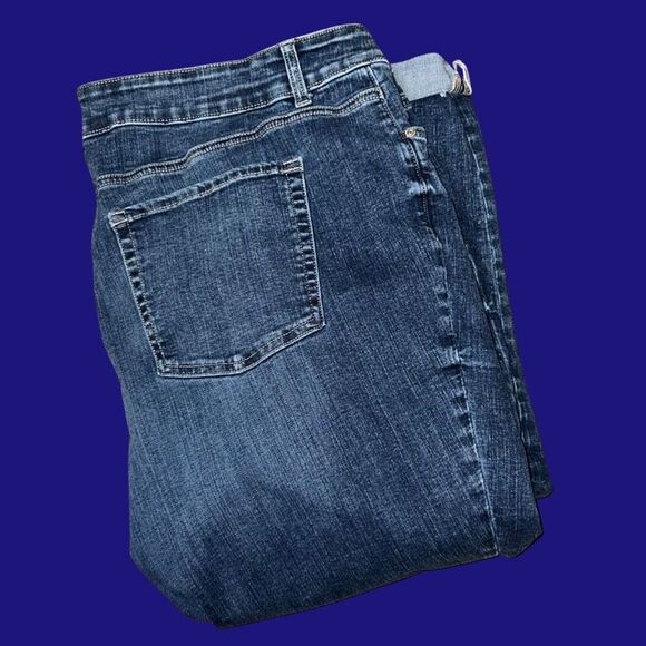 Plus Size Maurices Crop Distressed Jeans Size 24 43x24 #204 - Picture 5 of 5